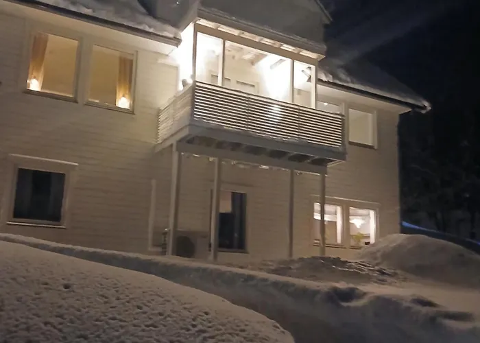 Апартаменты Solbakken 27 Lyngseidet